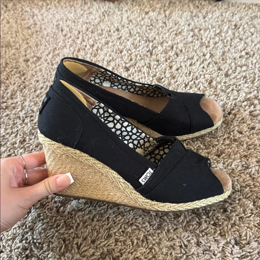 TOMS Women's Black Espadrille Peep Toe Shoes